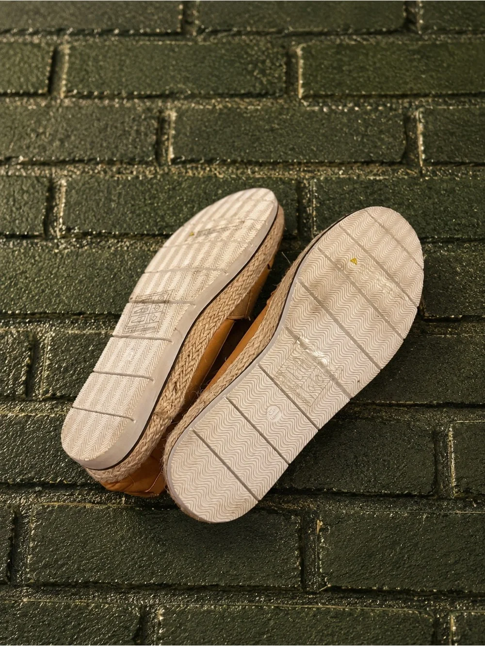 Alexis Bendel brand comfort